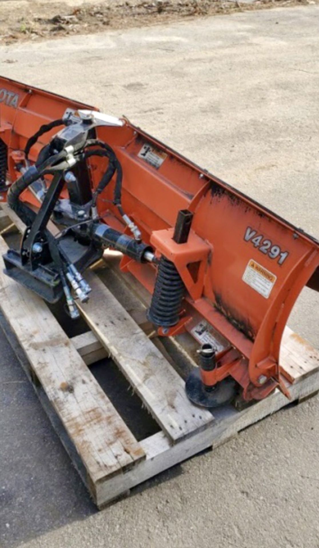 Kubota V Plow V4291