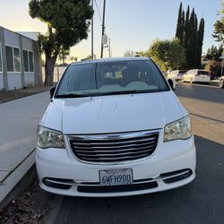 Chrysler Town & Country 2011