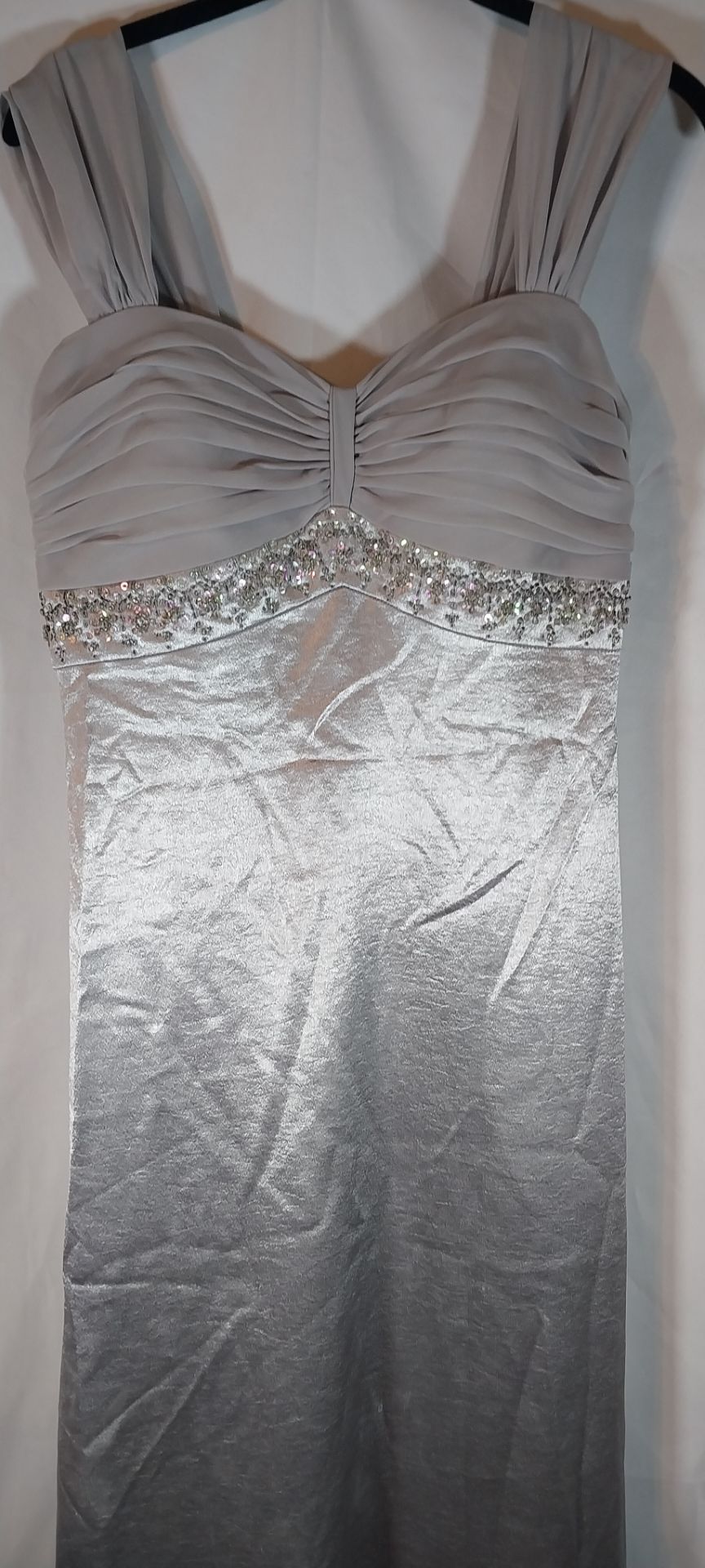 Patra Petite Size 6 Gray Silver Silver Long Gown Formal Dress Sleeveless