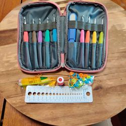 NIB Crochet Set Plus Accessories 