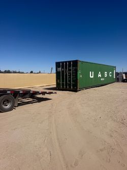 Storage shipping containers