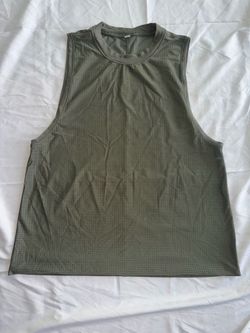 Lululemon tank 4