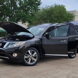 2015 NISSAN PATHFINDER PLATINUM 