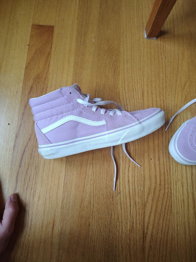High Top Lavender Vans Size 6 Juniors/Kids 38 Euro