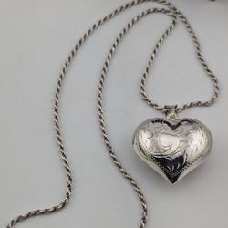 Italian Sterling Silver Etched Puffy Heart Pendant Necklace Vtg 18"Rope Chain Italy 925