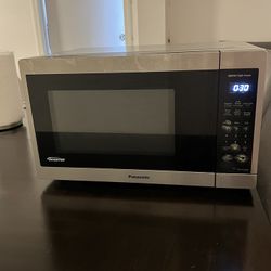 Panasonic Microwave 1200W