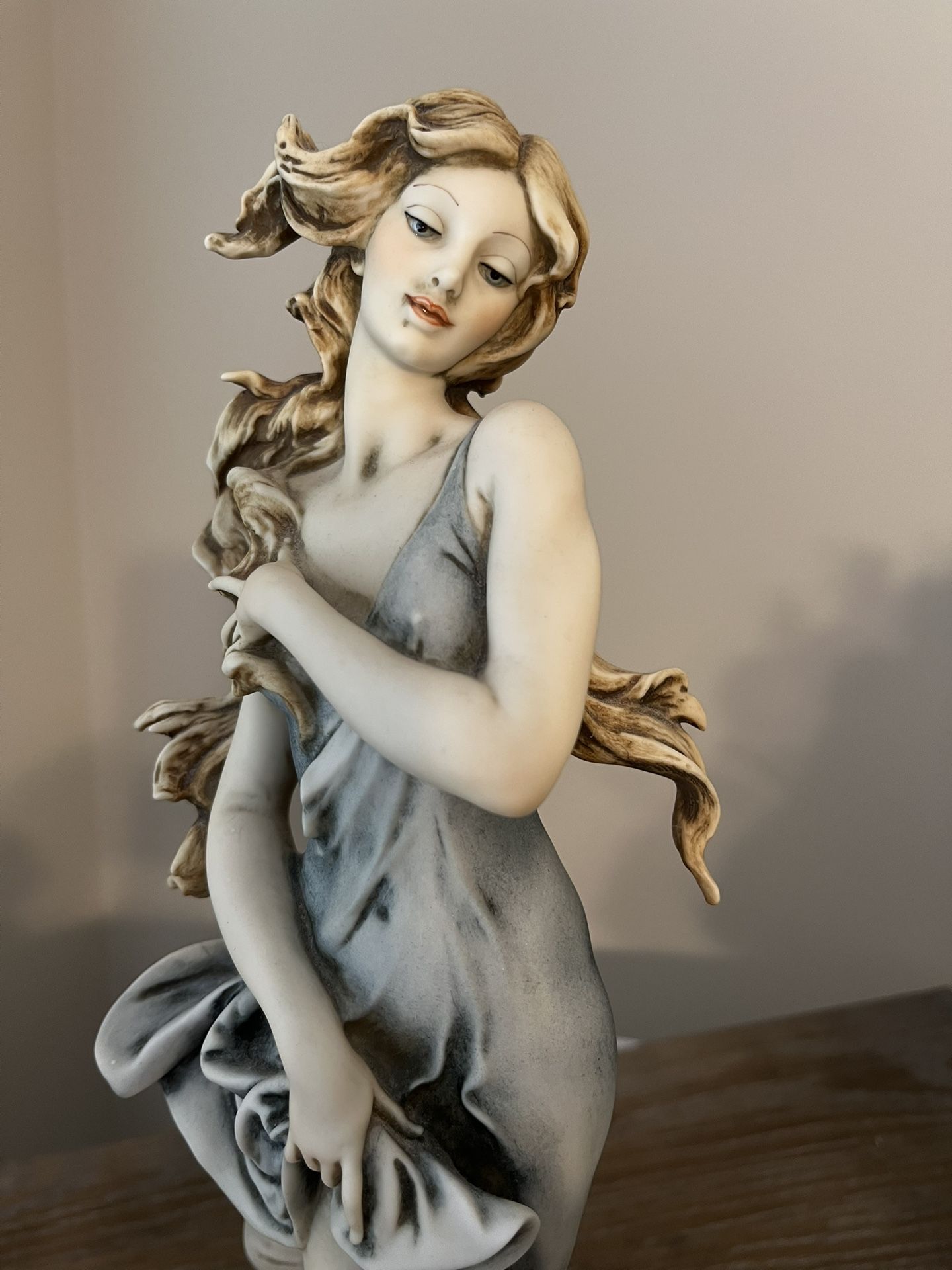 Giuseppe Armani ‘Venus’ Figurine 1993