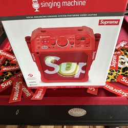 Supreme Singing Machine  w/ 2 Mics