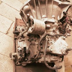 Transmission For Nissan Versa 2011...(NO CVT)