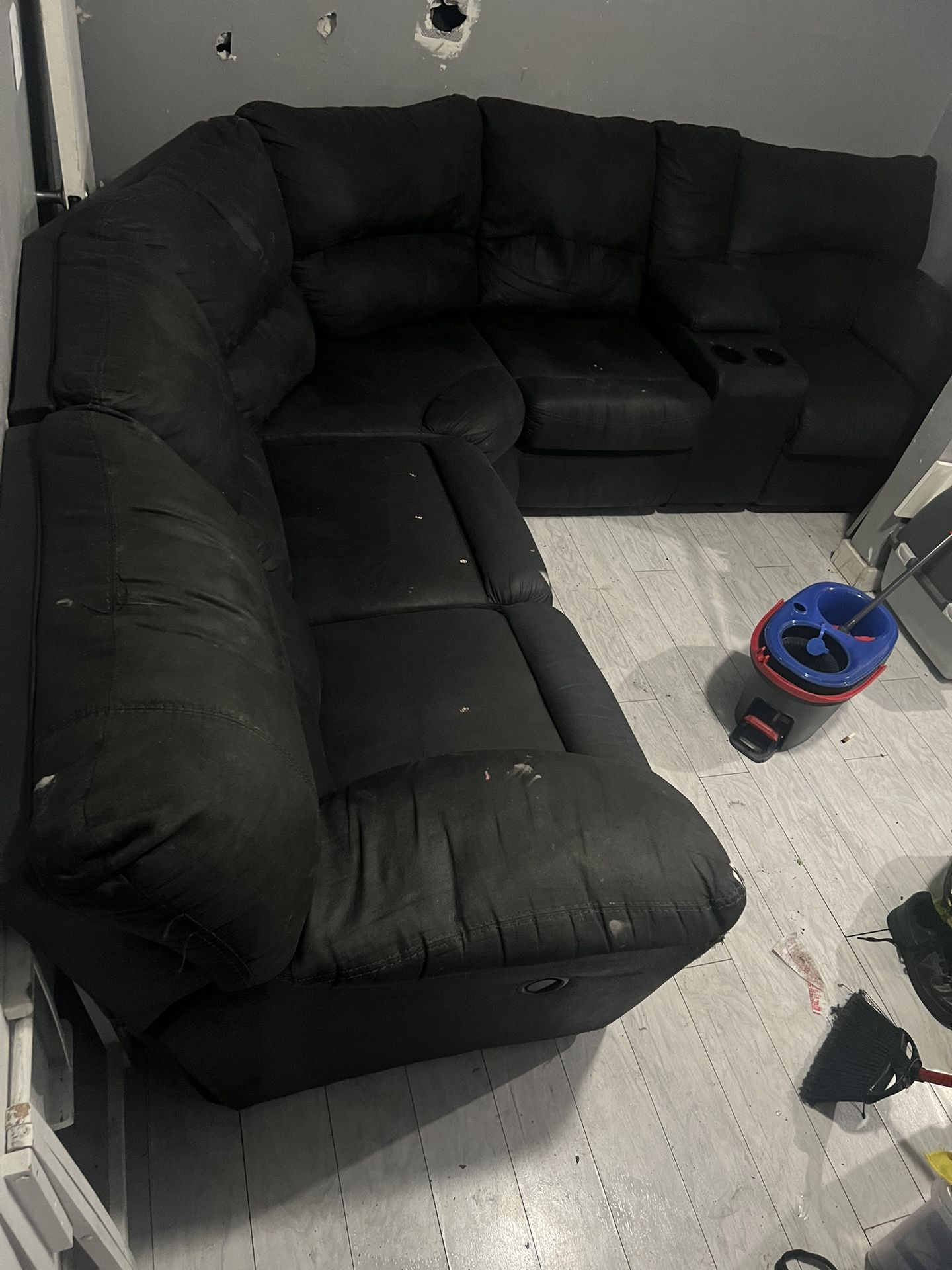 Gray Couch With 2 Recliners