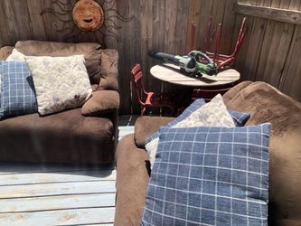 2 XXL recliners