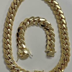 24MM Cuban Link Set 14k Gold Plated Doesn't Loses Color 