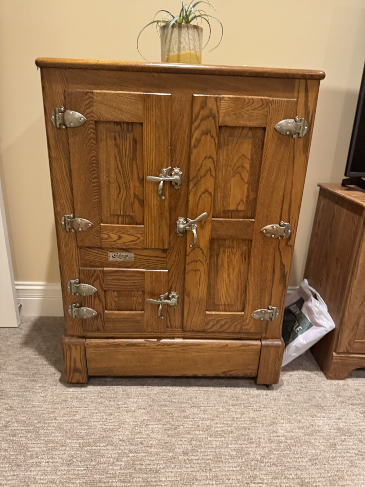 Antique Gibson One Piece Porcelain Ice Box