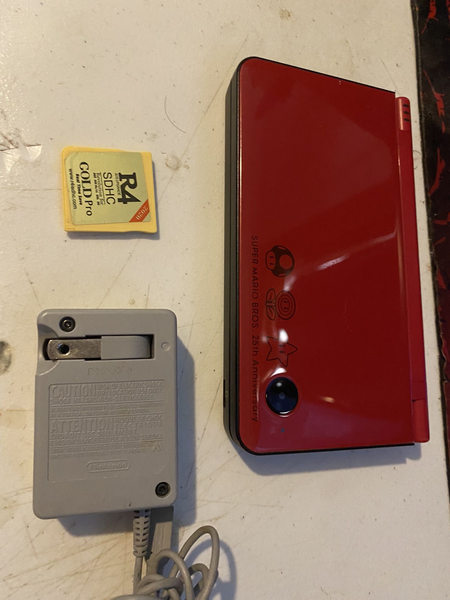 Super Mario Bros 25th Anniversary Edition DSi XL