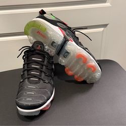 Size 13 Vapormax plus
