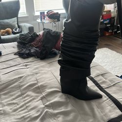 Black Boots