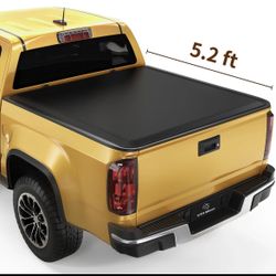 Tri-Fold Truck Bed Tonneau  Cover. 