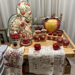 Apple Kitchen Accessories 