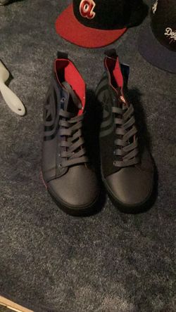 Marvel Captain America Men's Hi-Top Lace Sneaker Men’s Shoes Size 11 New Color Grey With Tags And Bag 