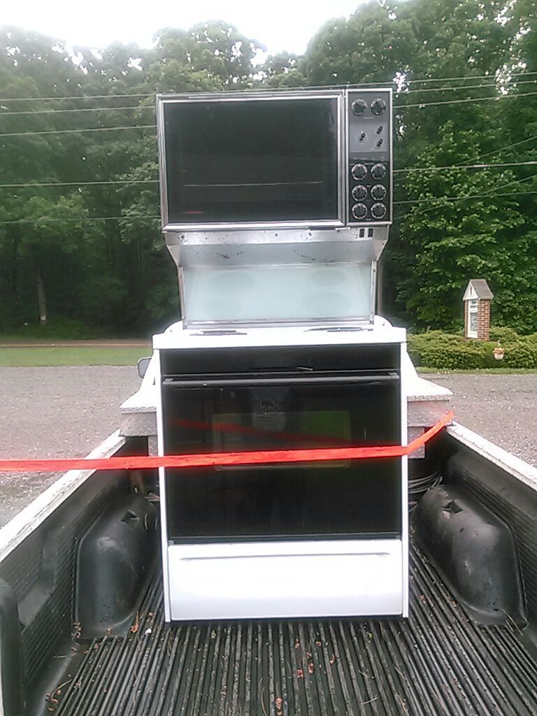 Tappan double oven stove commercial for Sale in ManakinSabot, VA OfferUp