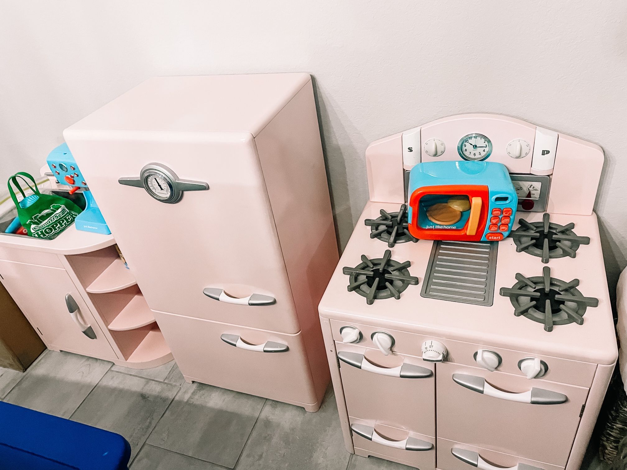 Pink Pottery Barn Retro Kitchen
