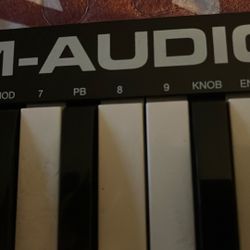 M Audio midi Keyboard 