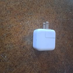 Apple 12W USB Power Apple Adapter