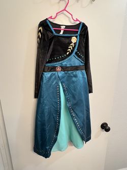 Disney Anna 5/6 $15 Used 1x 