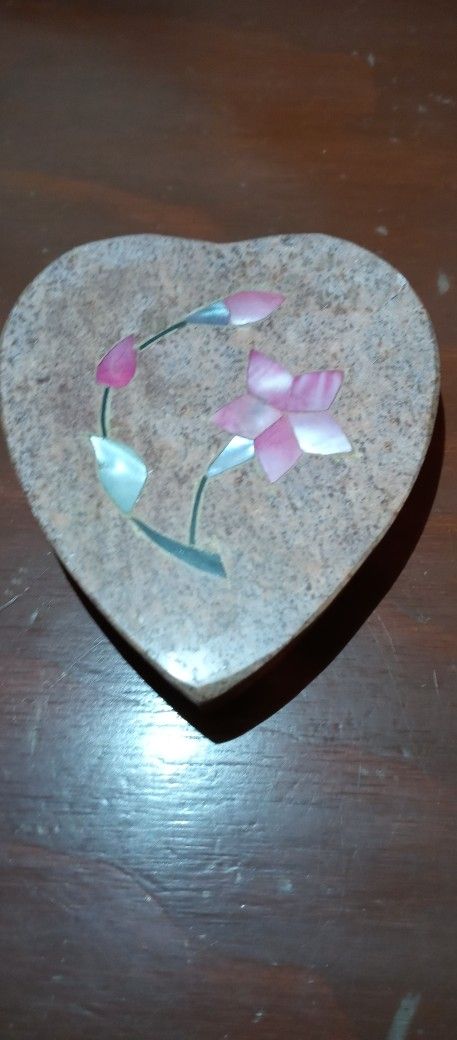 Li'Shay Marble Soapstone Box Trinket Chest with Flowyers Small Heart