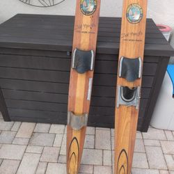 Skies.. Vintage, Dick Pope Jr Cypress Garden 