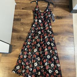 Brand New Woman’s Starina brand Black Velvet Maxi Dress Up For Sale 