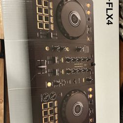 DJ Controller