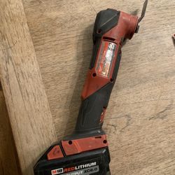 Milwaukee Multi Tool With 6 Ah Battery 
