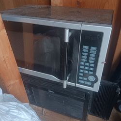 Microwave And Air Conditioner 