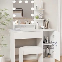 NEW IN BOX! Vanity Desk with Charging Station, Makeup Vanity Desk with Mirror and Lights, Vanity Table for Bedroom