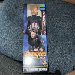 CAPTAIN AMERICA Titan Hero Series Action Figure 