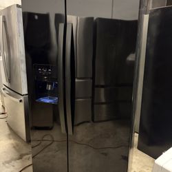 WHIRPOOL SIDE BY SIDE FRIDGE 