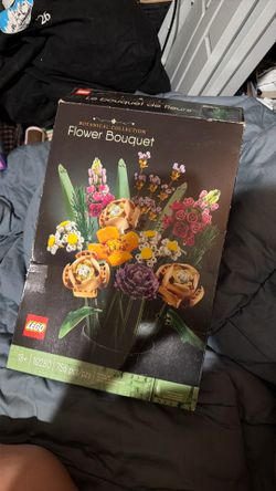 Lego flower bouquet