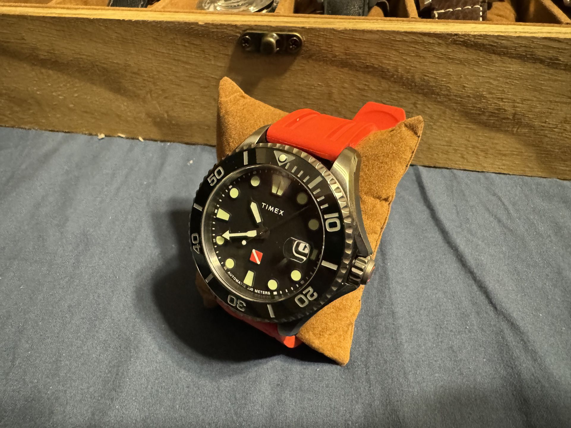 Timex Automatic date Diver watch