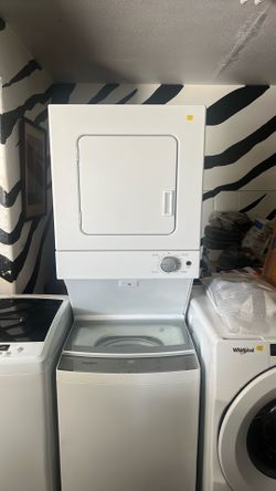 Whirlpool 24” electric stackable washer and dryer