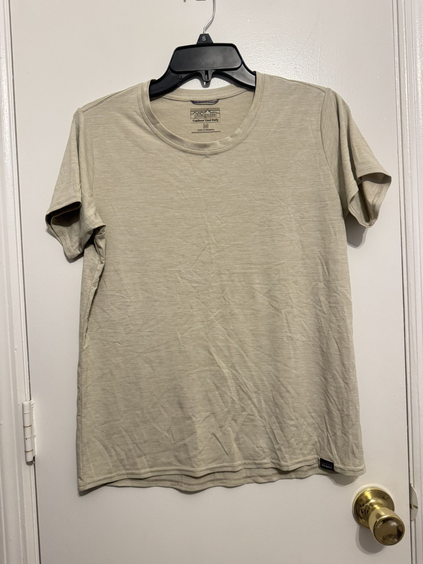 Patagonia Men's Capilene Cool Daily Shirt size M