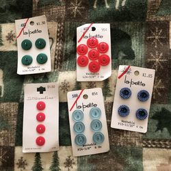 Household Sewing Buttons 