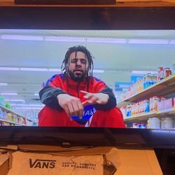 Onn 42 Inch Roku Tv 100$