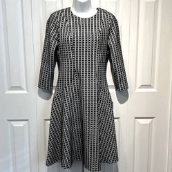 Calvin Klein Black/White 3/4 Sleeve Fit Flare Dress Size 4