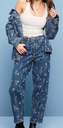 High-Waisted Denim Barrel Ankle Jeans - size Petite 16