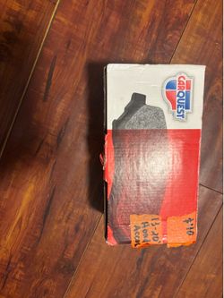 car quest brake pads ( new )