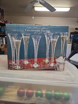Glass Champagne Flutes 8