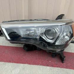 2014,2015,2016,2017,2018,2019,2020,2021,022,2023 Toyota 4Runner Headlight/Foco Delantero Lh Oem Ask