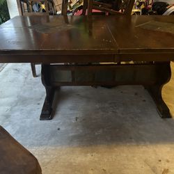 Kitchen Table With Extension And 6 Chairs