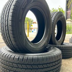LT 265 70 18 HANKOOK DINAPRO HT ALMOST NEW TIRES 10 PLYS 